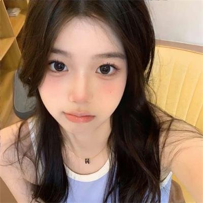 顾总又在孔雀开屏